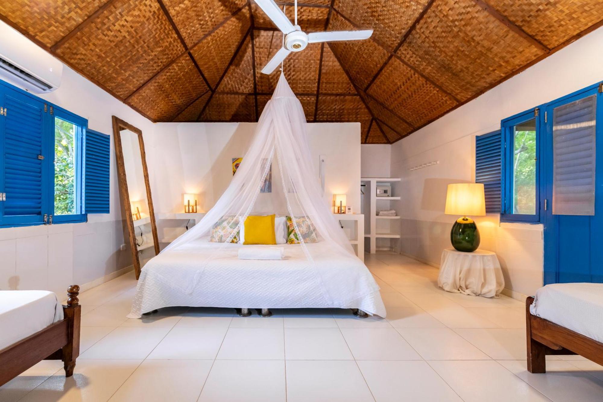 Hotel Coralina Island Isla Grande  Dış mekan fotoğraf