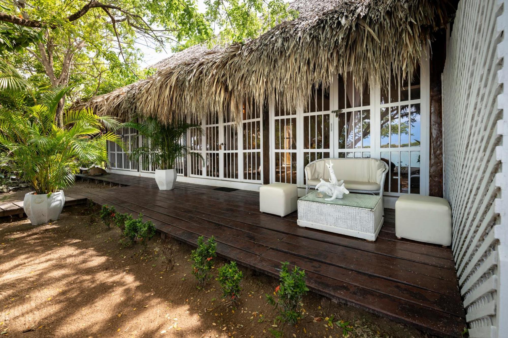 Hotel Coralina Island Isla Grande  Dış mekan fotoğraf